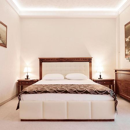 Hotel Villa Schubert Opatija Ruang foto