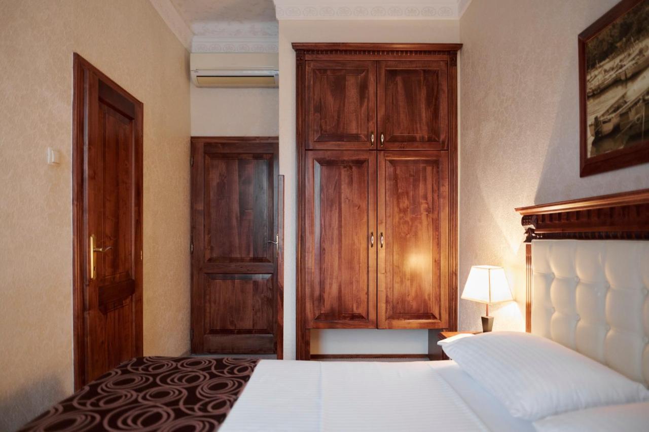 Hotel Villa Schubert Opatija Bagian luar foto