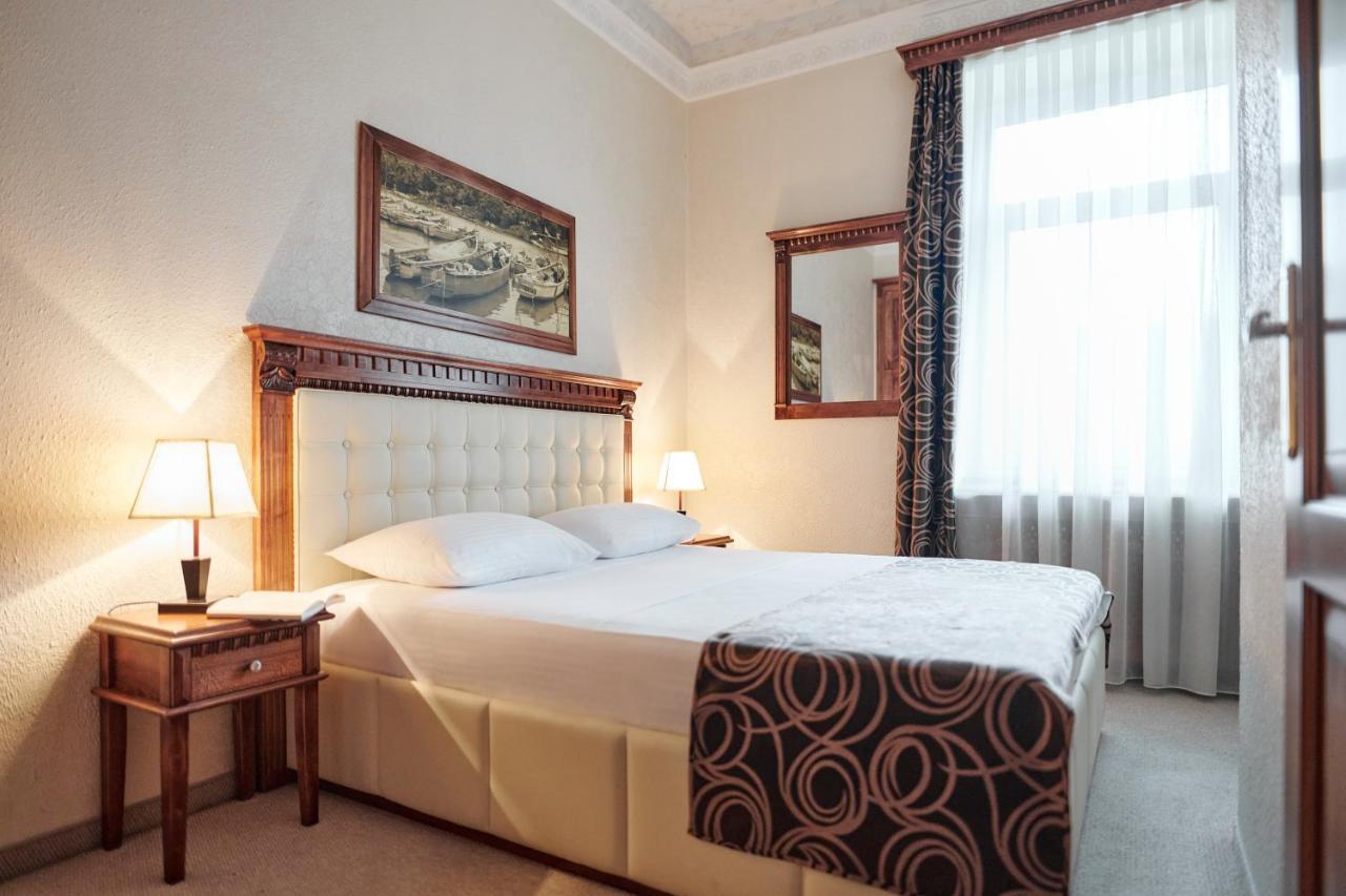 Hotel Villa Schubert Opatija Ruang foto