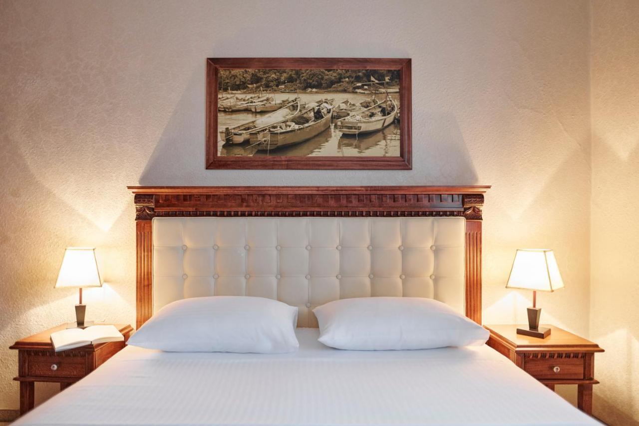 Hotel Villa Schubert Opatija Bagian luar foto