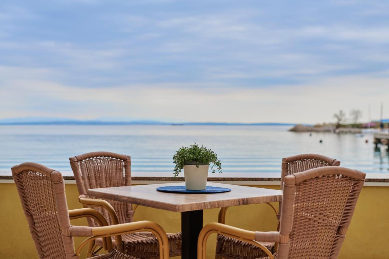 Hotel Villa Schubert Opatija Bagian luar foto