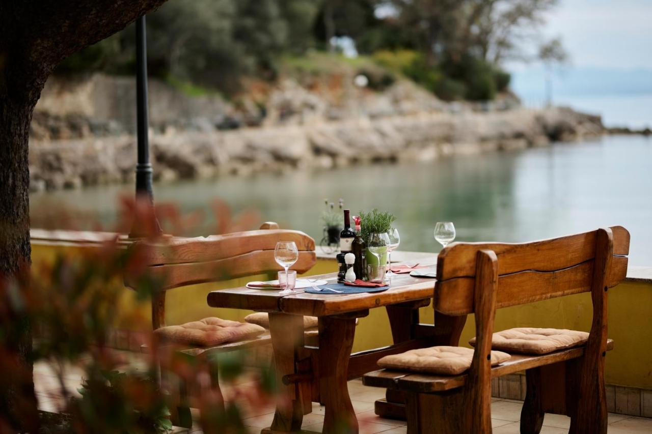 Hotel Villa Schubert Opatija Bagian luar foto