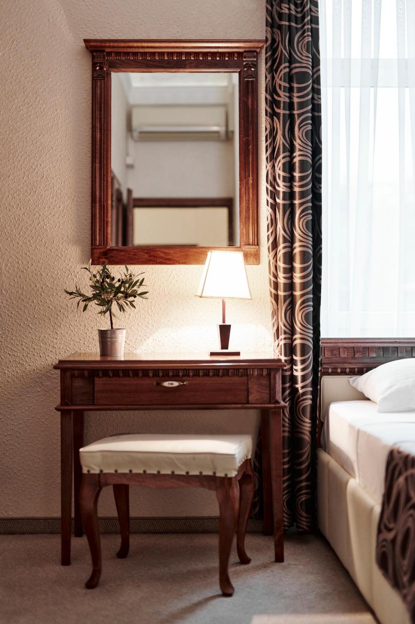 Hotel Villa Schubert Opatija Ruang foto